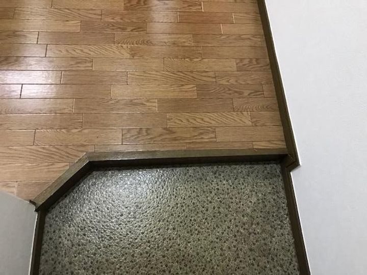 サンビューティ春日町の玄関