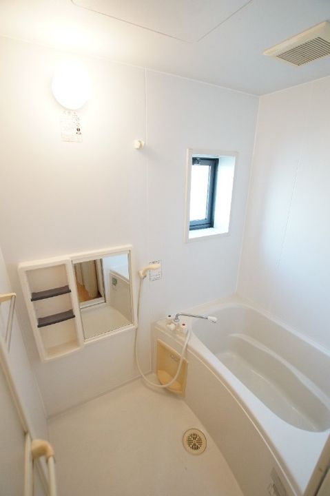 兵庫県尼崎市猪名寺2(アパート)の賃貸物件の風呂