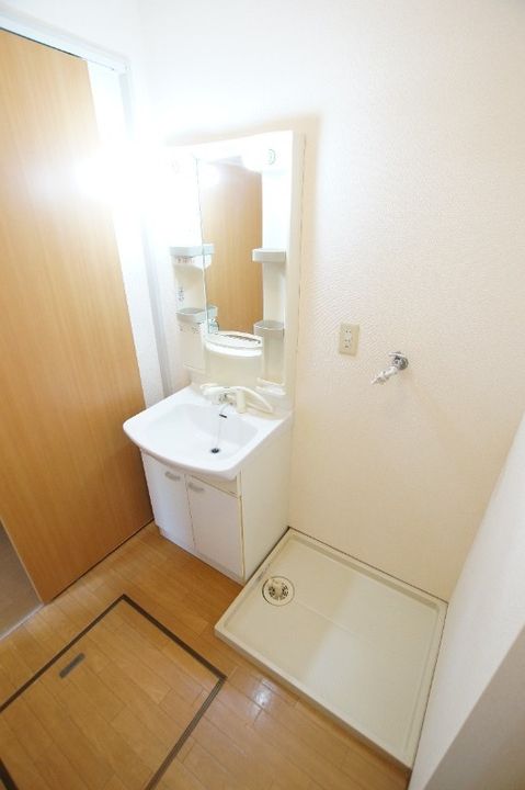 兵庫県尼崎市猪名寺2(アパート)の賃貸物件の内装