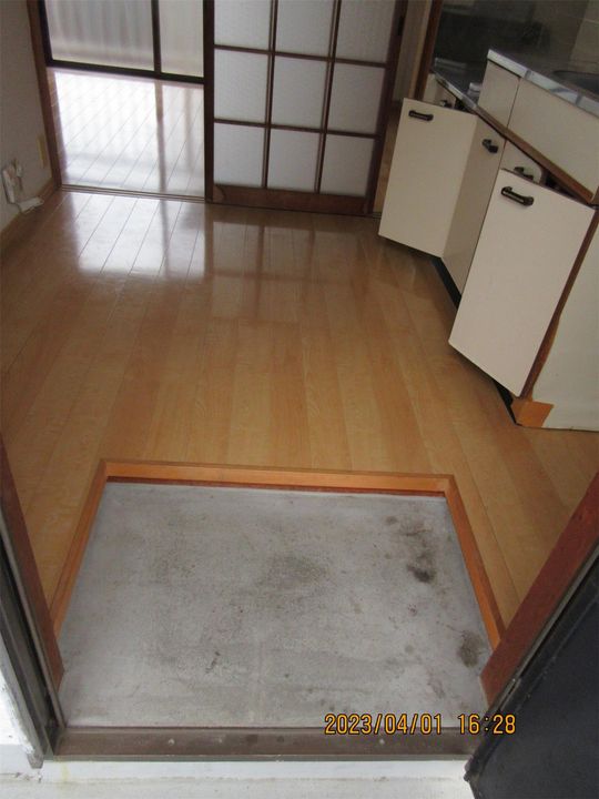 アパート海山の玄関