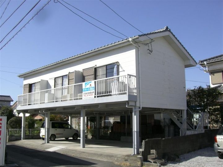 アパート海山の外観