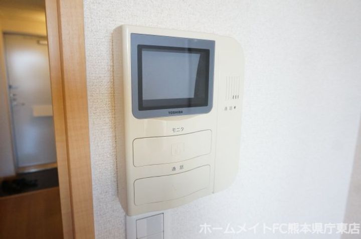 ピカソ出仲間の内装