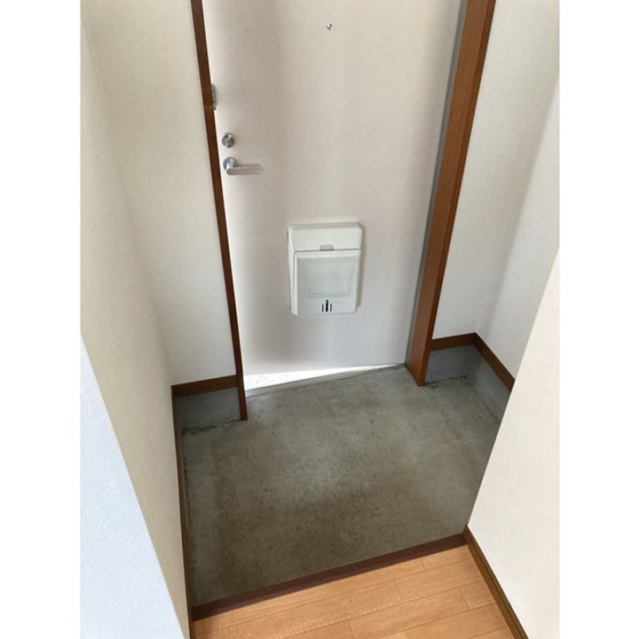 ルネ中の橋の玄関