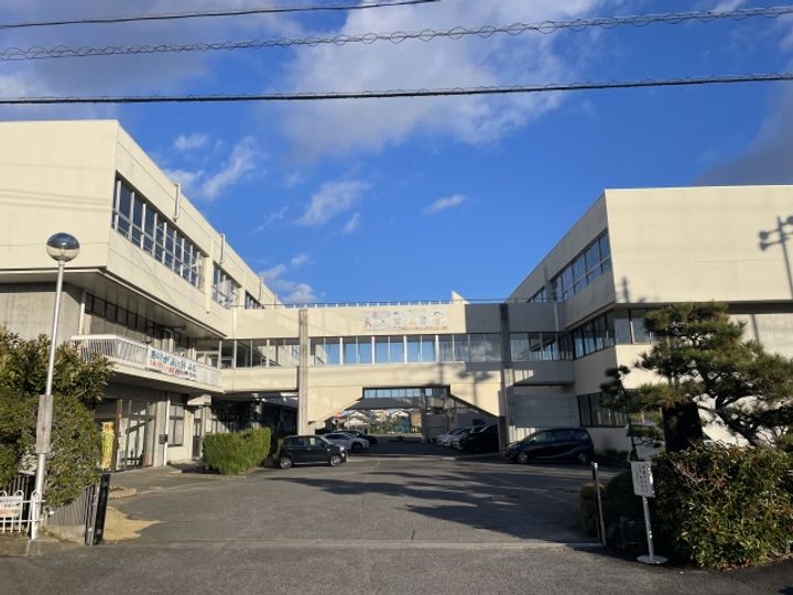 ハピネス Bの周辺