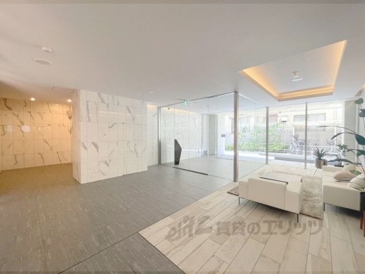 グランカーサ高井田の地図