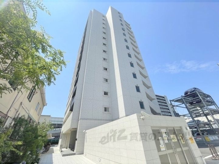 グランカーサ高井田の外観