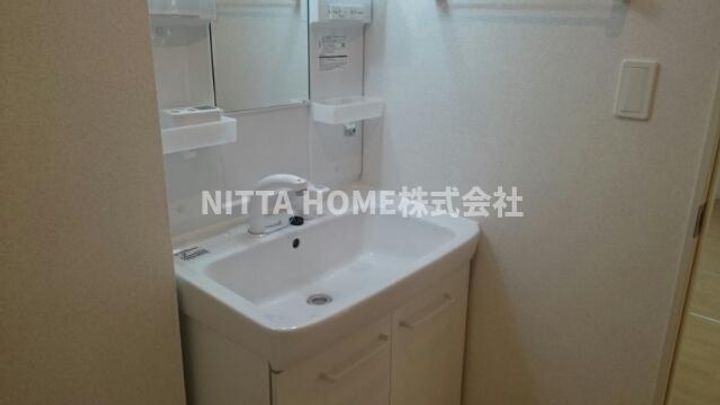 スクウェアの内装