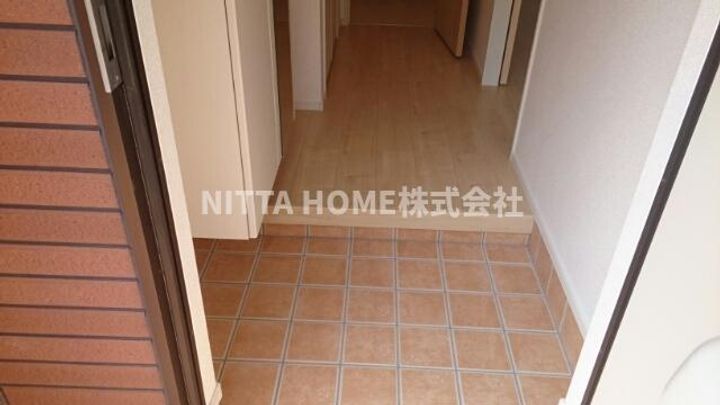 スクウェアの玄関