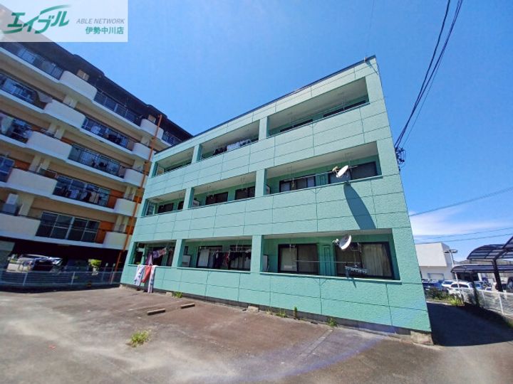 サンヒルズの外観