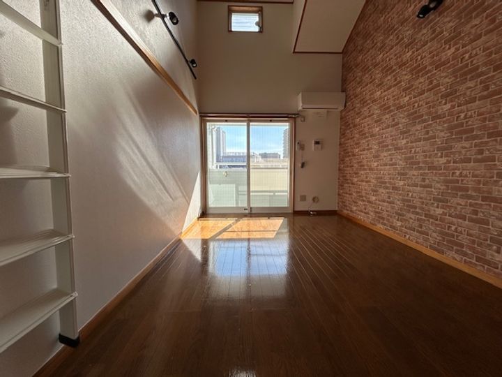 KAWASUMIハイツの居間