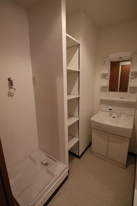 ラトナスの内装