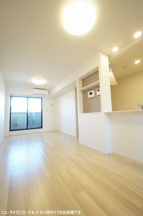 群馬県高崎市南新波町(アパート)の賃貸物件の居間