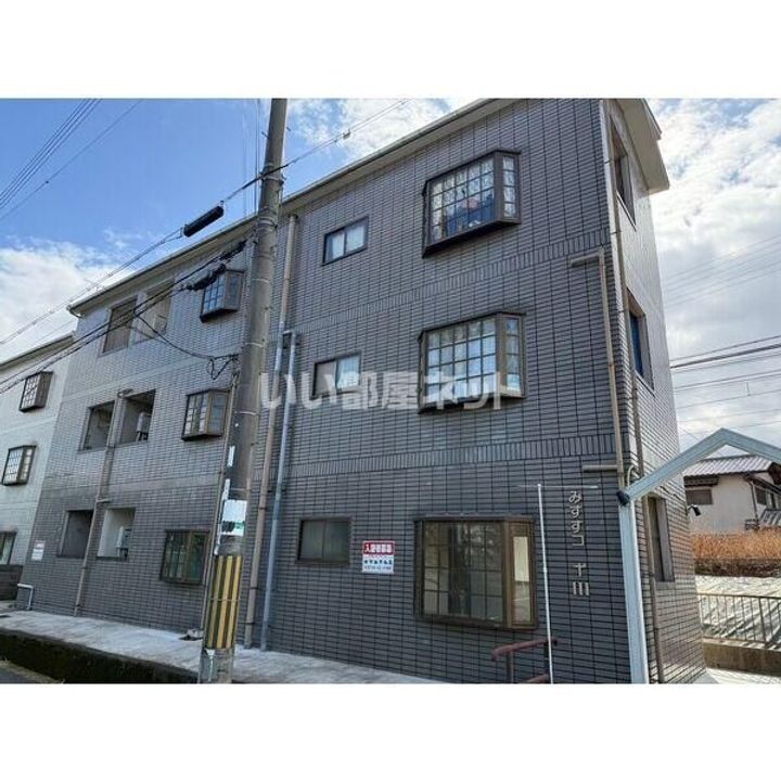 奈良県大和高田市礒野東町(マンション)の賃貸物件の外観