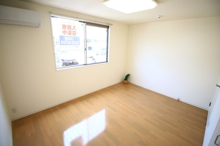 シャーメゾン昭和の内装