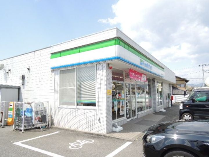 セレニティ カーサの周辺