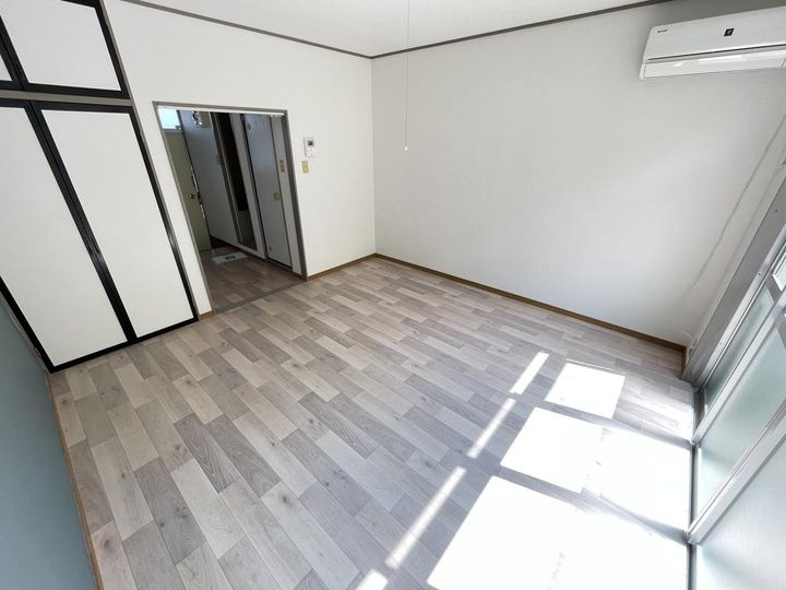 シャトレーI青山の居間