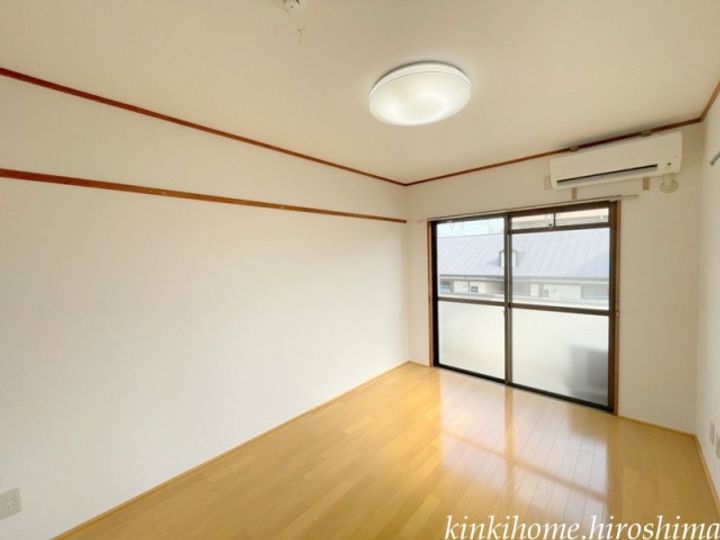 広島県広島市佐伯区五日市中央3(マンション)の賃貸物件の居間