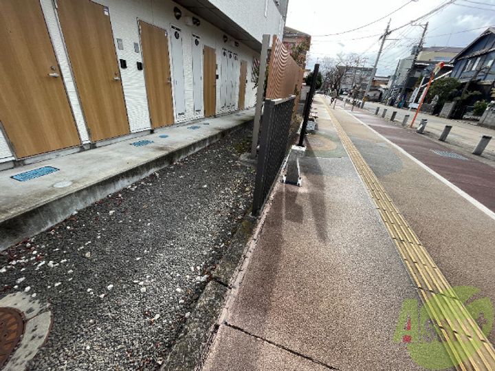 アスコット薬師堂西の地図