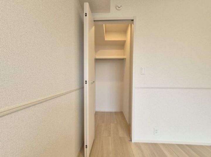 アドラブールEの内装
