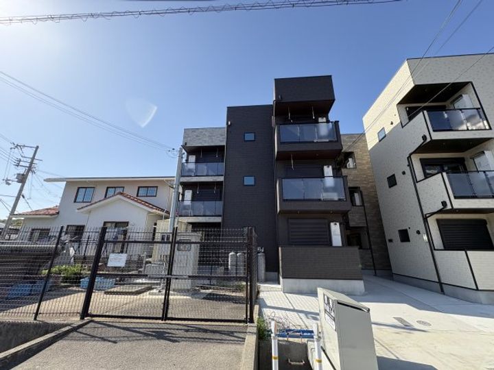 ボヌール英賀保駅前 Iの外観