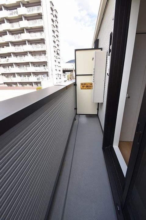 広島県広島市安佐南区緑井1の賃貸アパートの内装