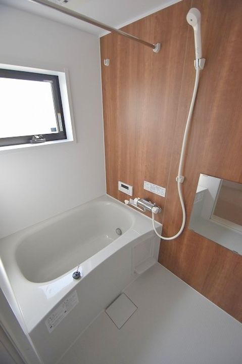広島県広島市安佐南区緑井1の賃貸アパートの風呂