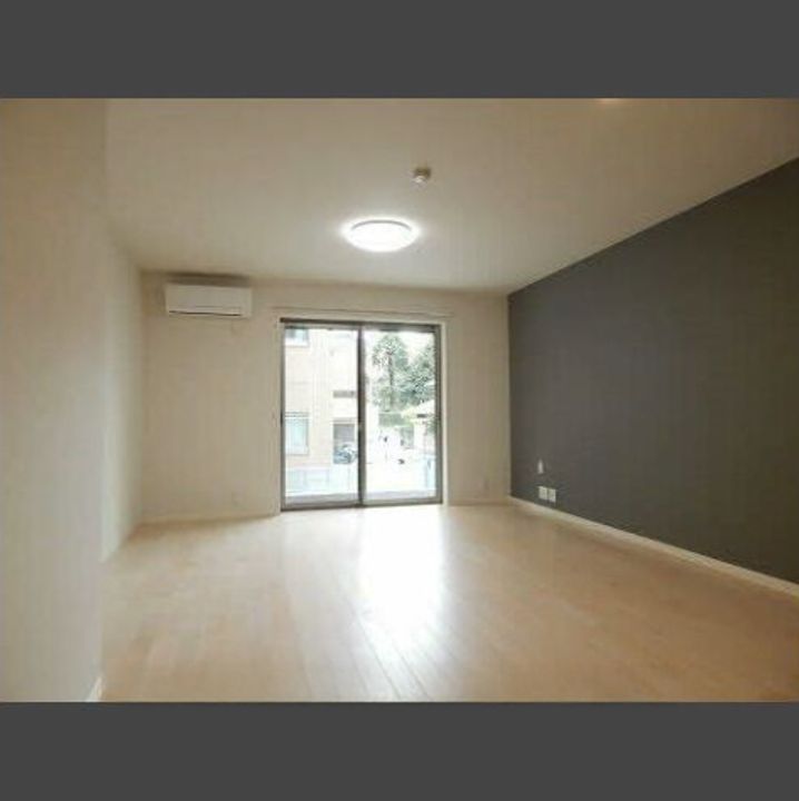 エクラージュ足立 1階 3LDKの居間