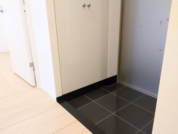 Uガーデン南荻窪の玄関