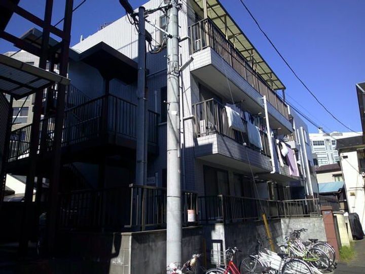 グランディハイムの外観