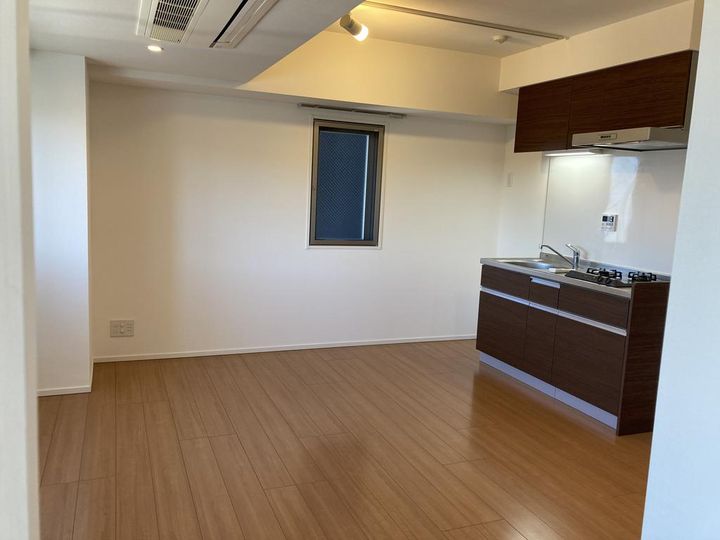 the TACT YOKOHAMAの居間