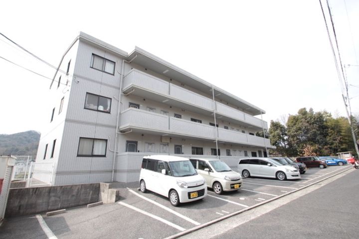 第2吉川ビルの外観