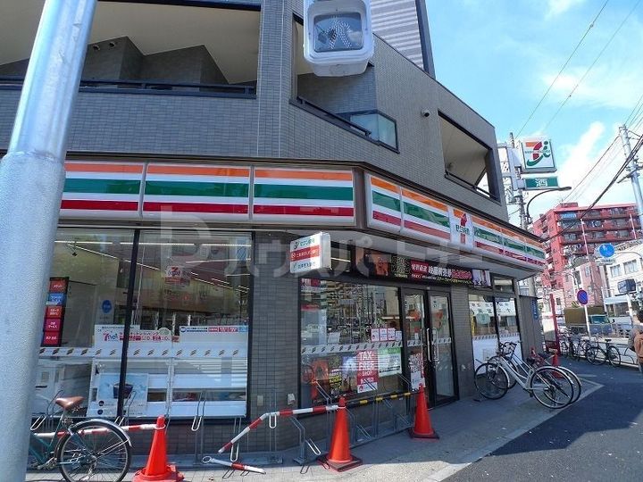 Forestの周辺