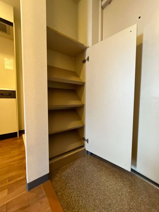 ウイステリア千種の内装