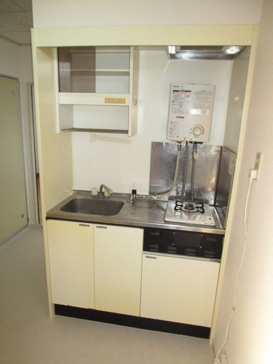 プレジールオブ荒町のキッチン