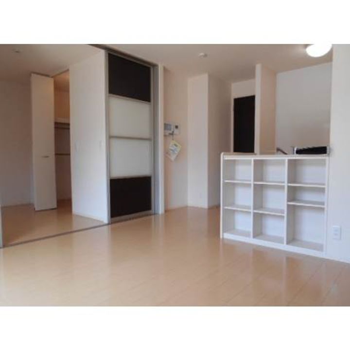 静岡県浜松市中央区上島4(アパート)の賃貸物件の居間