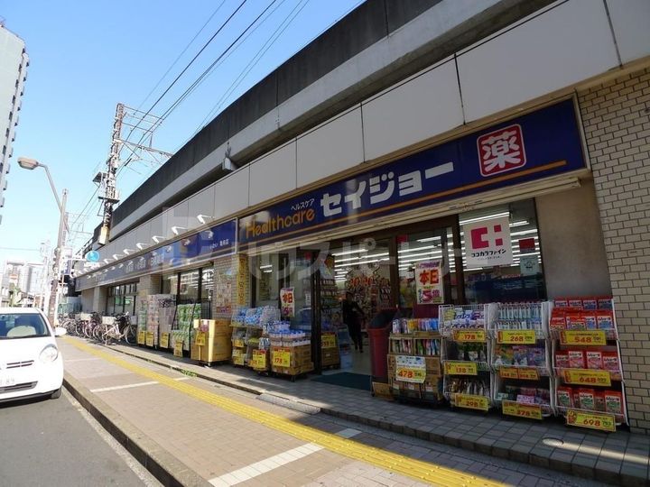 ル・ブリストル・カルハの周辺