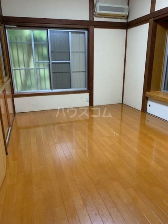 上町貸家の内装