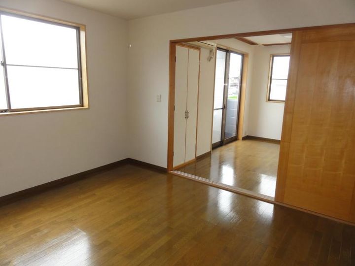 山形県山形市小立2(アパート)の賃貸物件の居間