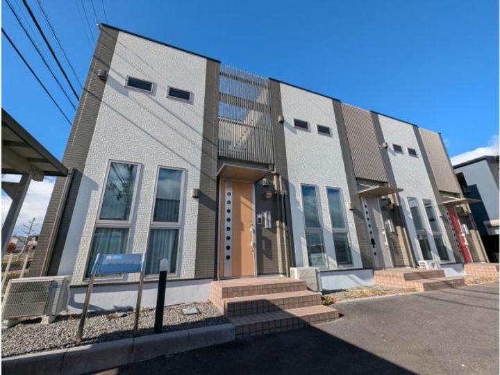 三重県鈴鹿市高岡台2(一戸建)の賃貸物件の外観