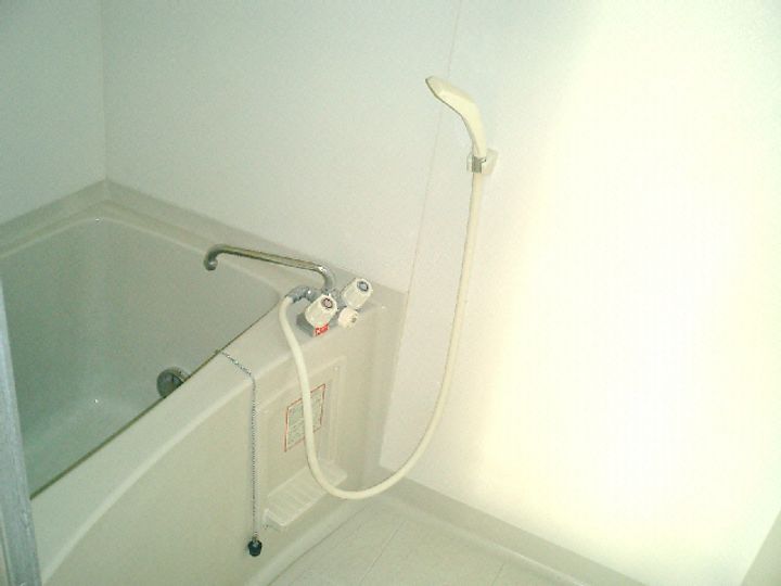 ヴェラクレスト壱番館・弐番館の風呂
