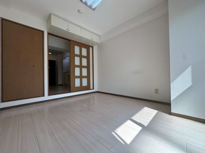 今田ビル楠木の居間