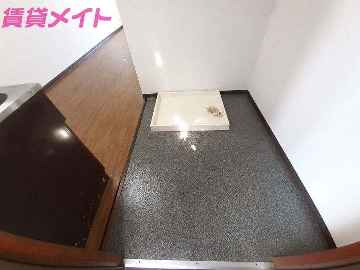 シティハウス西川の玄関
