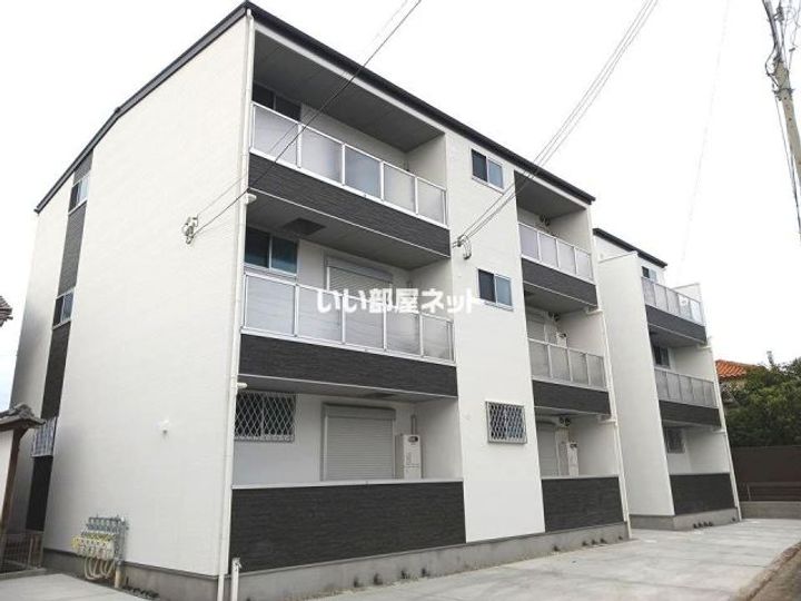 AVANTIO HONMACHIの外観