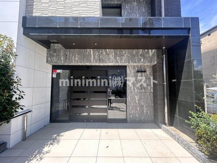 大阪府大阪市西区南堀江4(マンション)の賃貸物件の地図