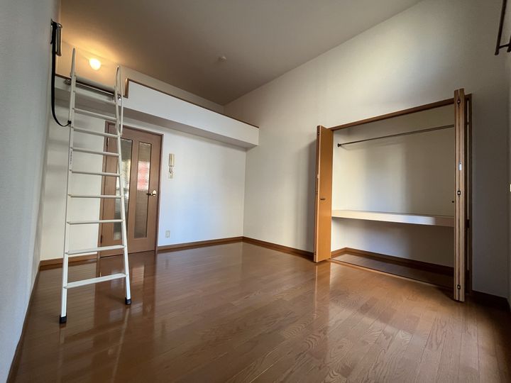 コージィーコート大和町の居間
