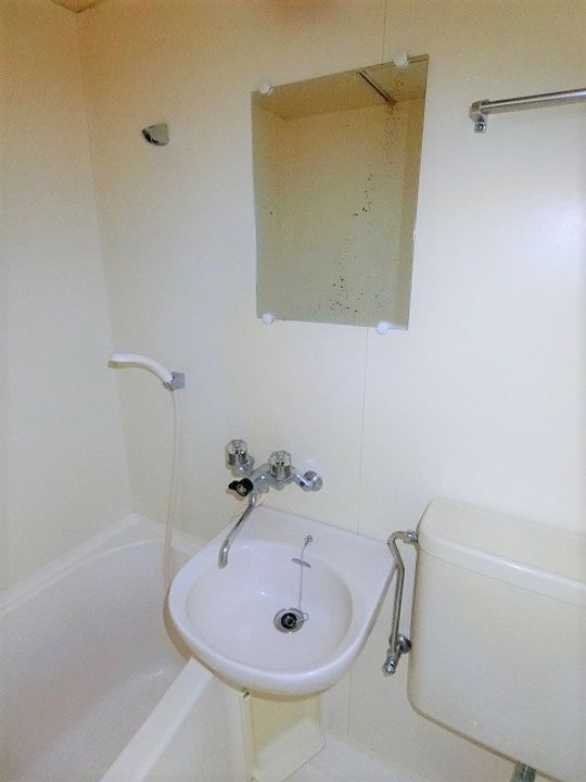 シャトル美堀の内装