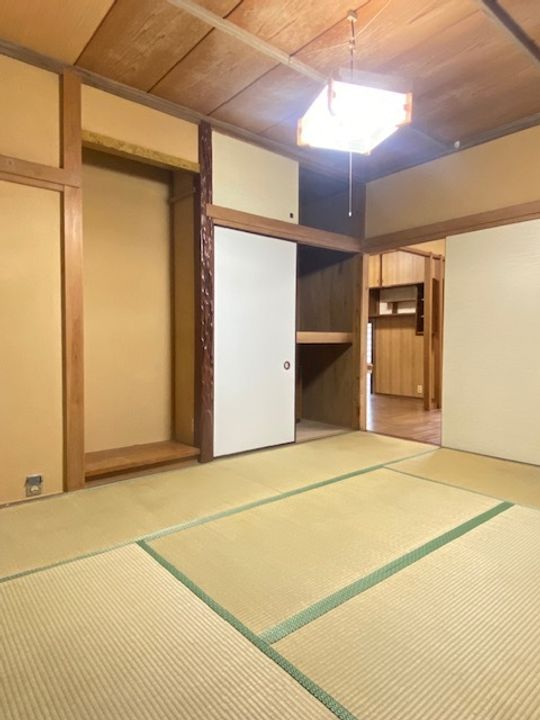 静岡県伊東市岡(一戸建)の賃貸物件の居間