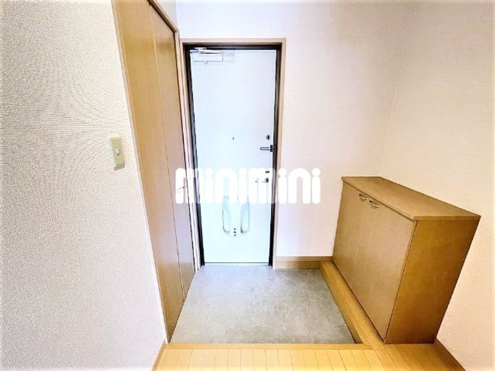 セピアコートの玄関