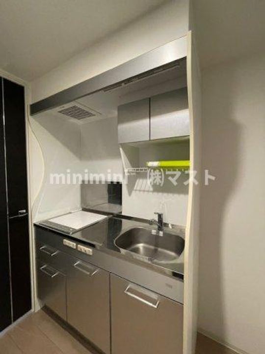 セレニテ本町エコートのキッチン