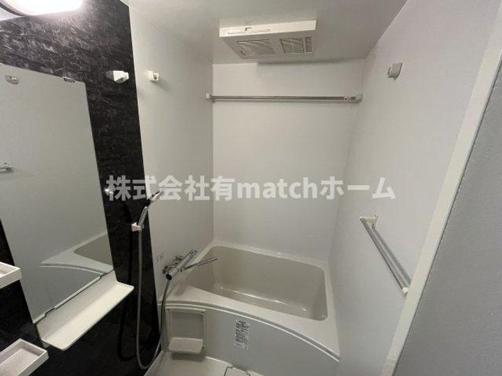 セレニテ日本橋エクラの風呂